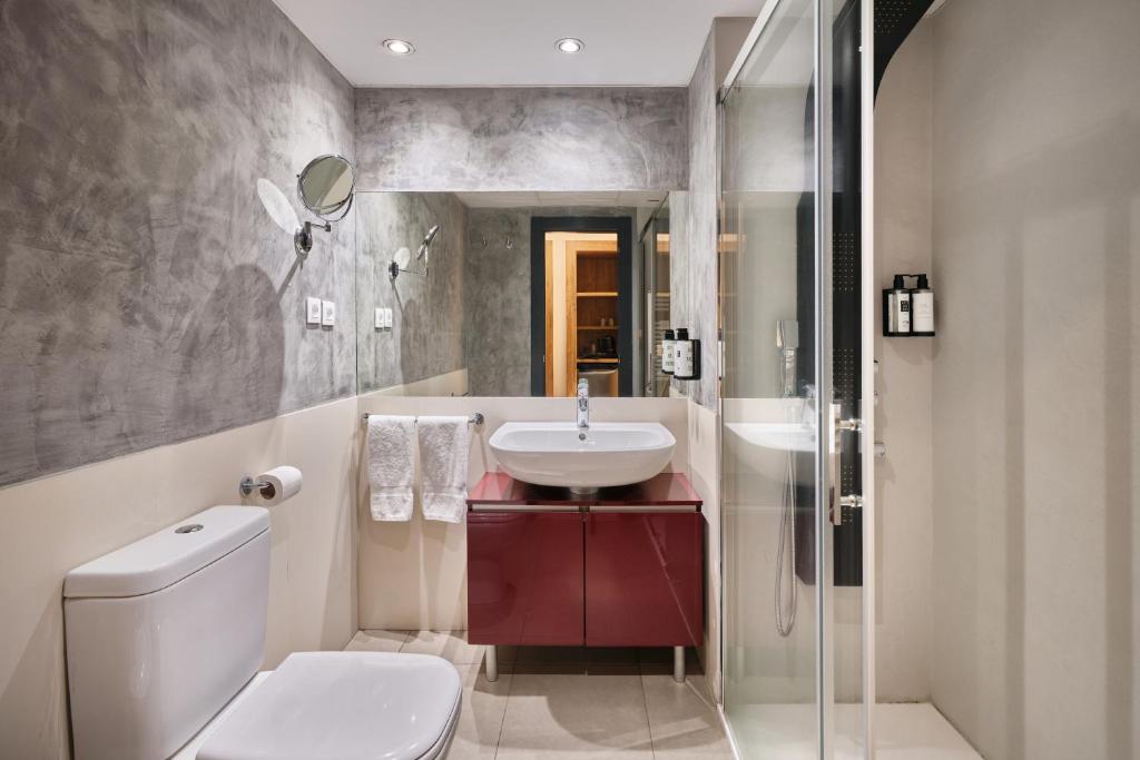 Familiar para 4 personas Hotel VM Prisma baño